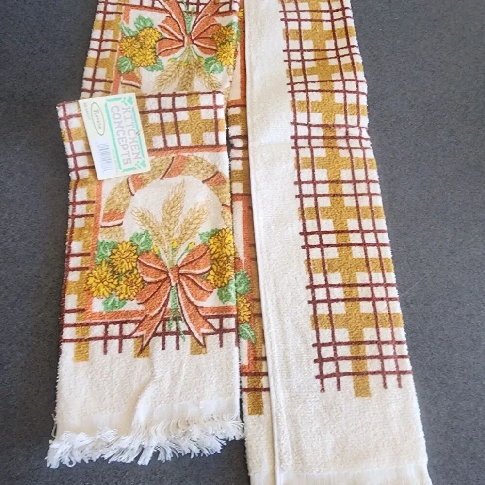 Vintage Retro 70s 80s Kitchen Towels Fringe Set 2 Country Harvest Gold New